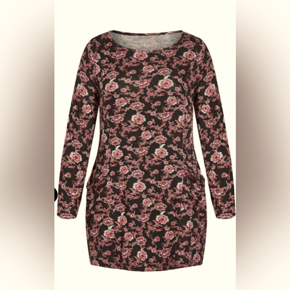 Evan’s plus size tunic top with POCKETS!!